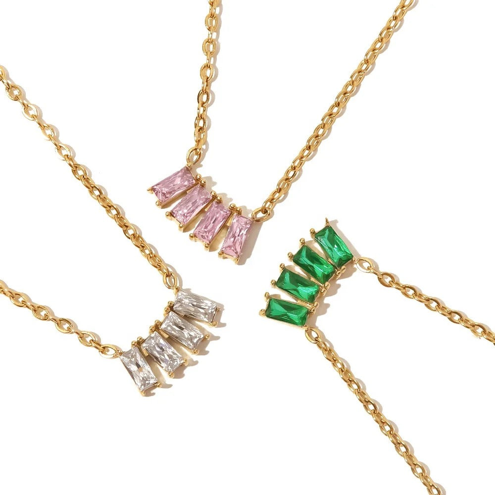 Quatro Diamands Baguette Chain